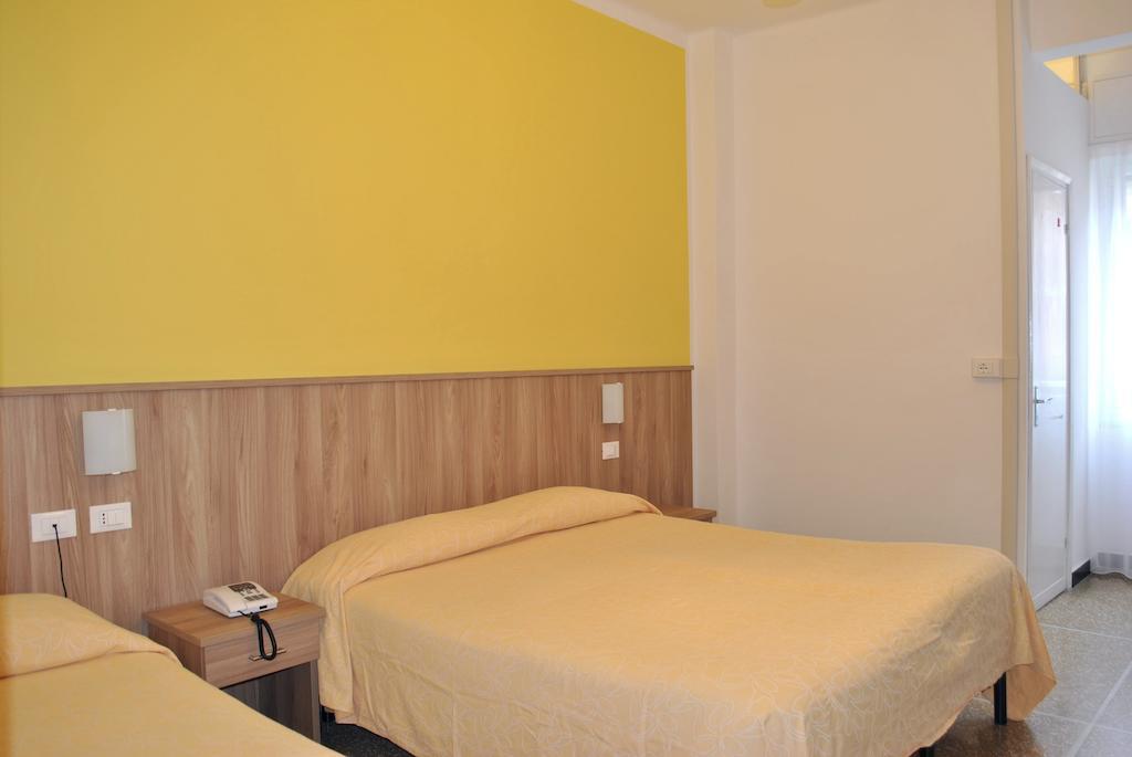 Hotel Bristol Laigueglia Pokoj fotografie